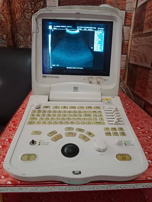 Ultrasound Machine DP-6600 for Sale in Excellent Condition 3