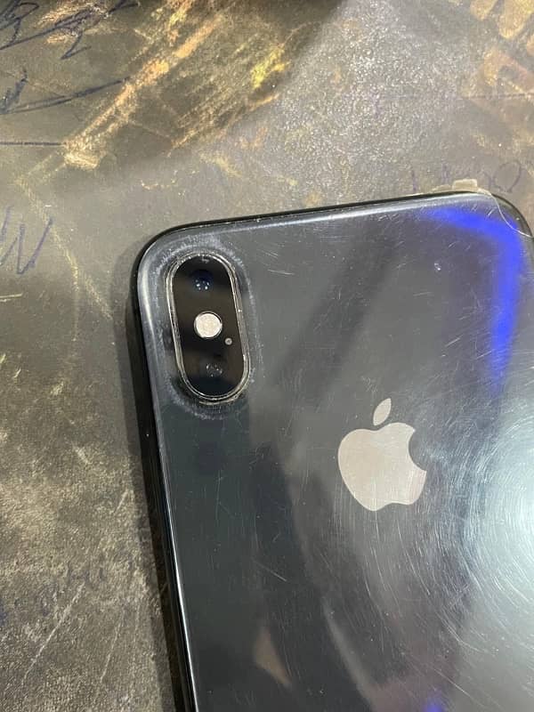 iphone xs black battery 80health orignal xchnage possible 2