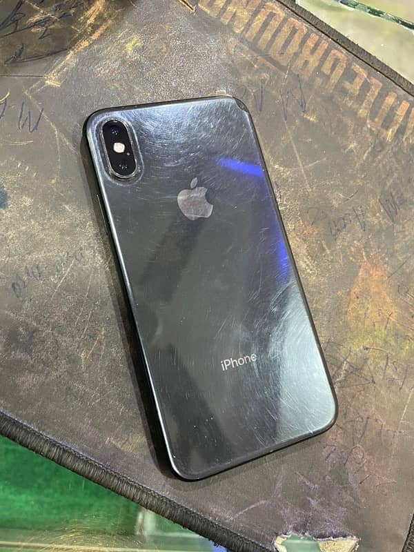 iphone xs black battery 80health orignal xchnage possible 5