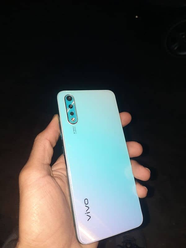 vivo s1  6 gb ram 128 gb memory 0