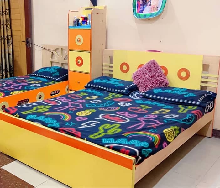 Selling our kids bedroom set 0