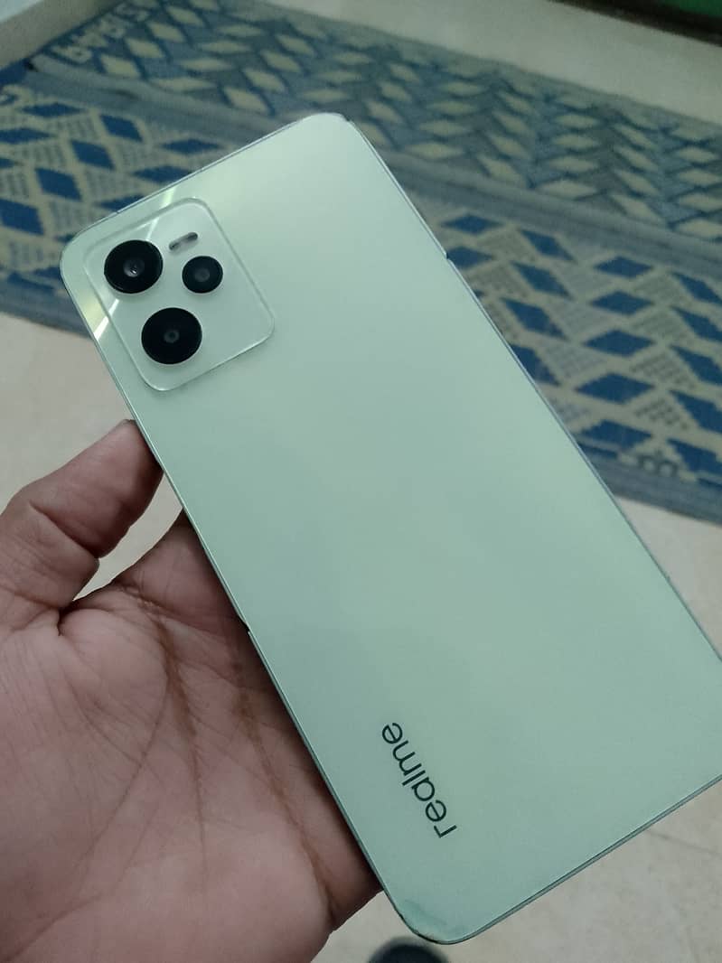 Realme C35 0