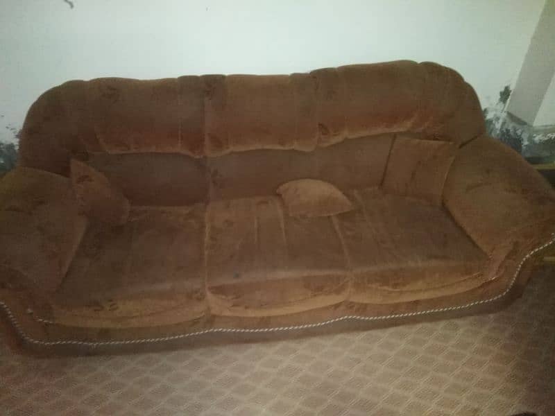 5 seats sofa 1