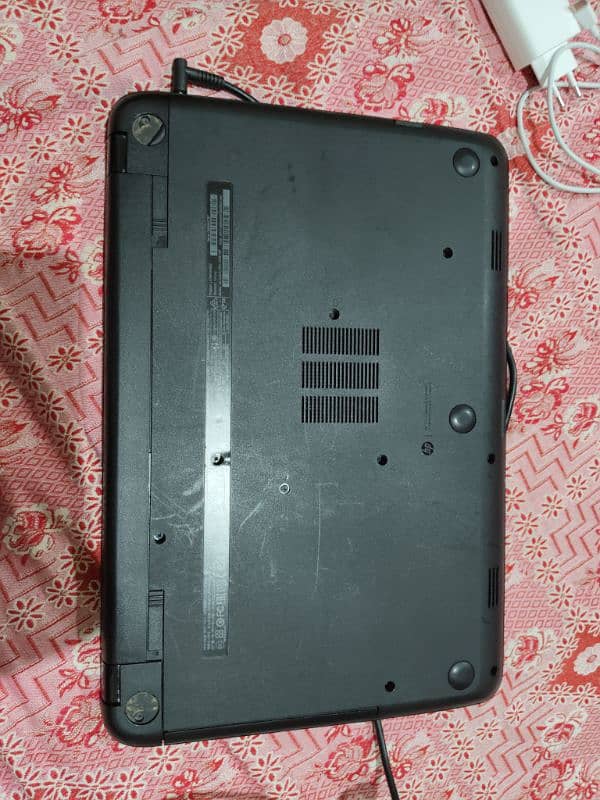 HP LAPTOP 1