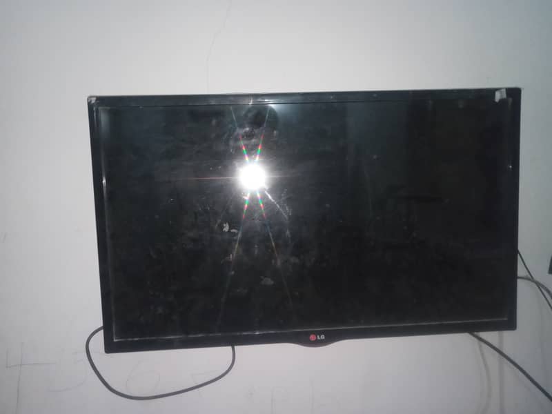 Lg 32' inches LED tv 2