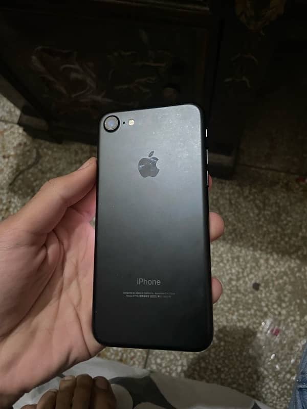 iPhone 7 3