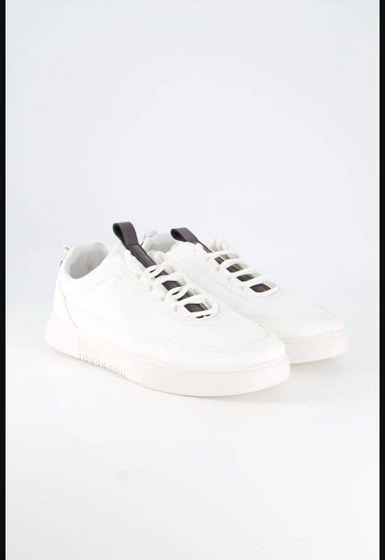 Men's Casual White Mesh Sneaker - Prefect for Every Occasion 0