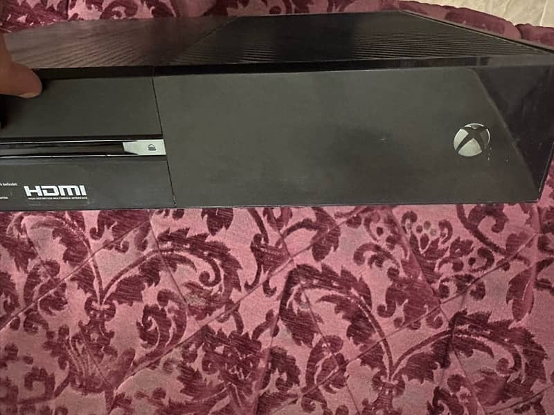 xbox one 1tb with games 5