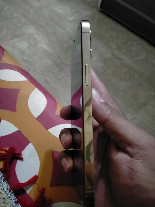 Iphone 12 Pro Max GOLD PTA 1