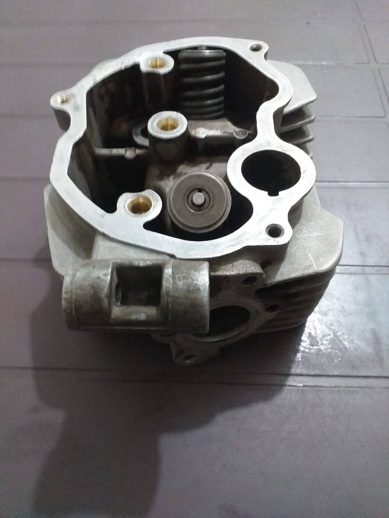 Honda CG 125 Engine Head 2