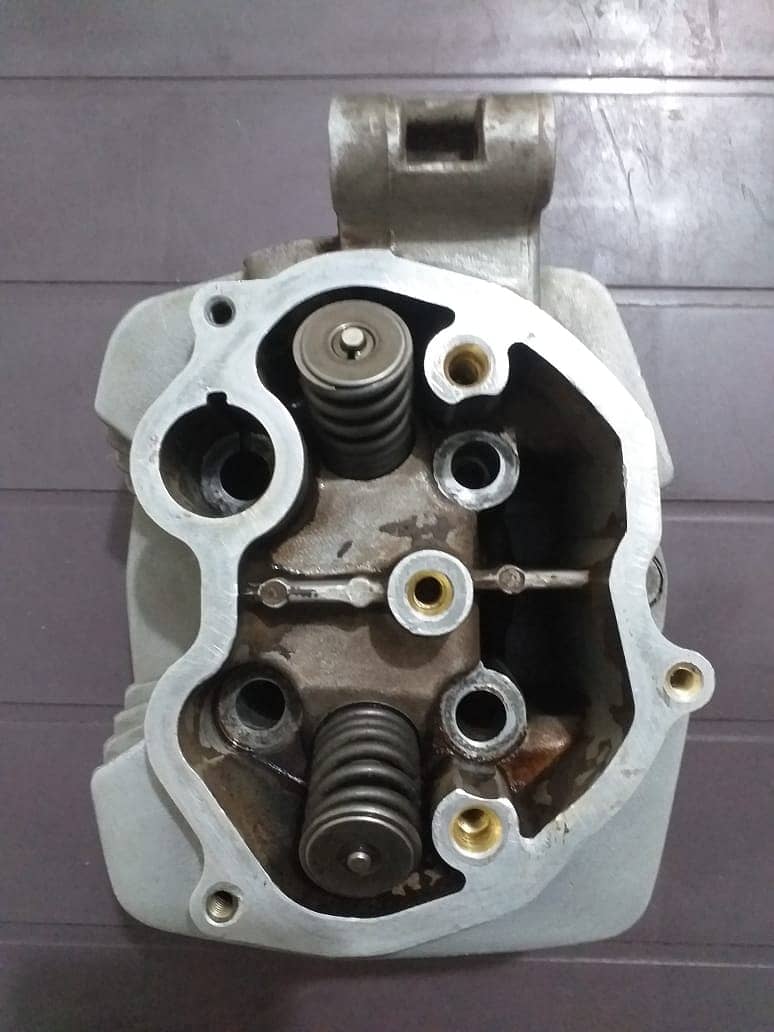 Honda CG 125 Engine Head 4