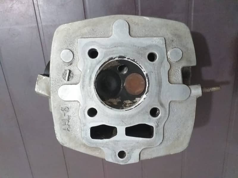 Honda CG 125 Engine Head 5