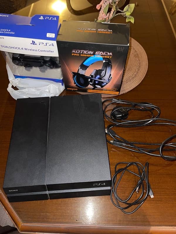 PS4 with Brand New Controller and Pro Gaming Headset (Negotiable) 0