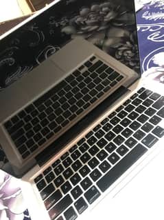 Apple Macbook model 2008