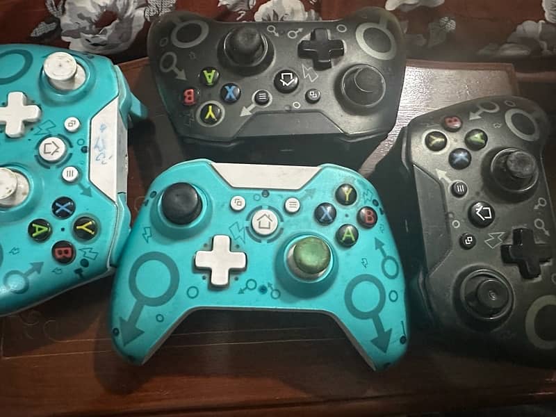 Controllers for sale 0