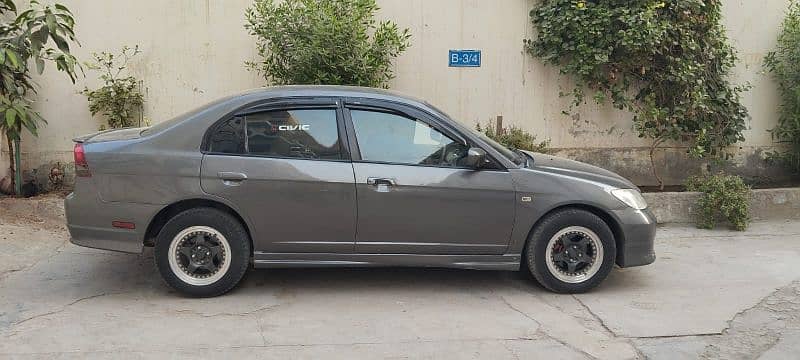 Honda Civic EXi 2004 3