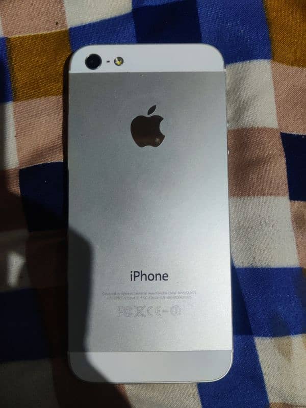 Iphone 5 16 gb Lush condition Non Pta Only WhatsApp 4