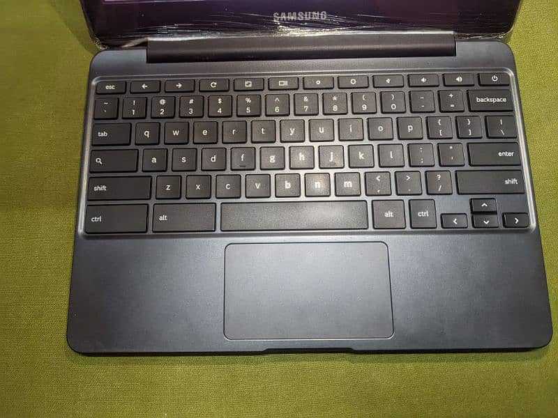 Samaung 500C Chromebook 4gb 1