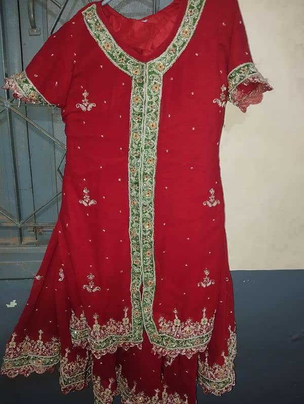 Red color bridal lehnga 0