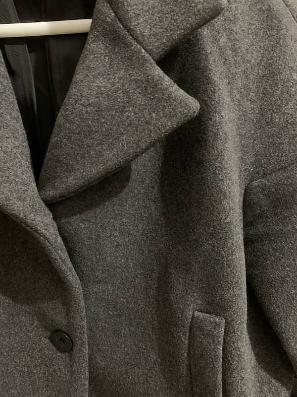 Warm & Stylish Grey Overcoat 2