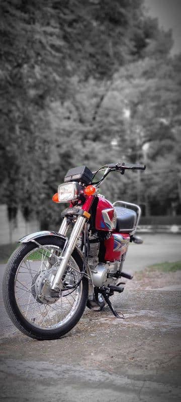 honda 125 2022 model 18500km neat and clean abbottabad registration 1