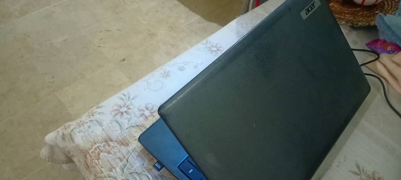 Acer core i3 laptop 1