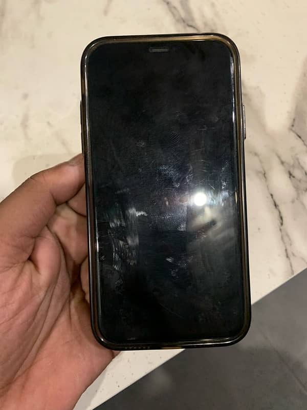 Iphone 11 64 gb Non pta 4