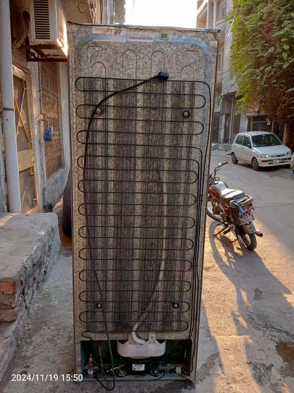 Haier Fridge For sale New Condition ma all ok hai 5