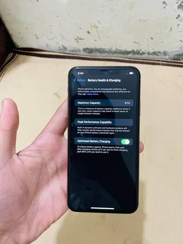 IPhone 11 Pro Max Not PTA 256gb 9