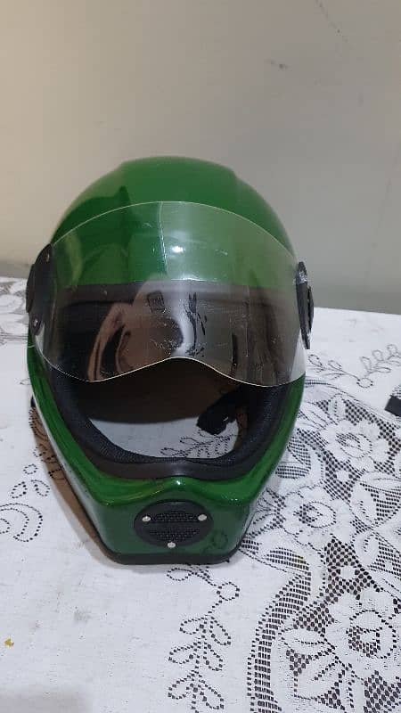 Helmet 0