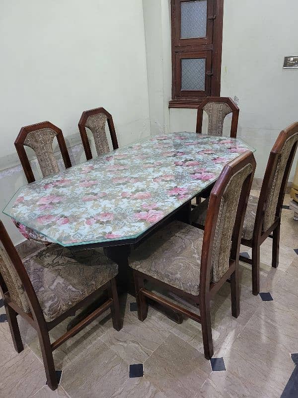 6 chair dinning table 0