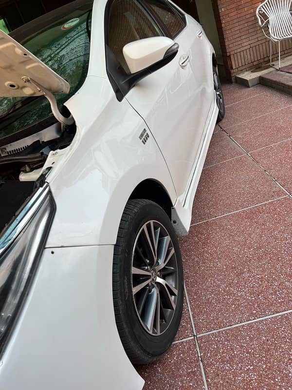 Toyota Altis Grande Full option 2018 10