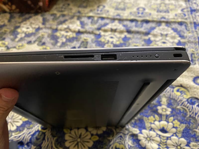 Dell XPS 15 9550 3