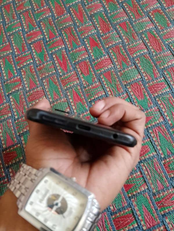 I'm Selling For Oneplus N N100 4Gb/64 2