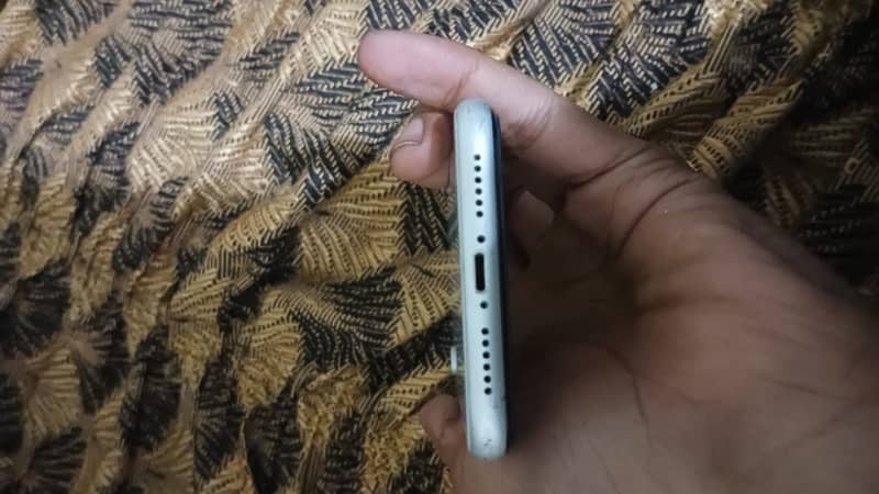 I phone xr non pta 128 gb exchange posibal ha 0