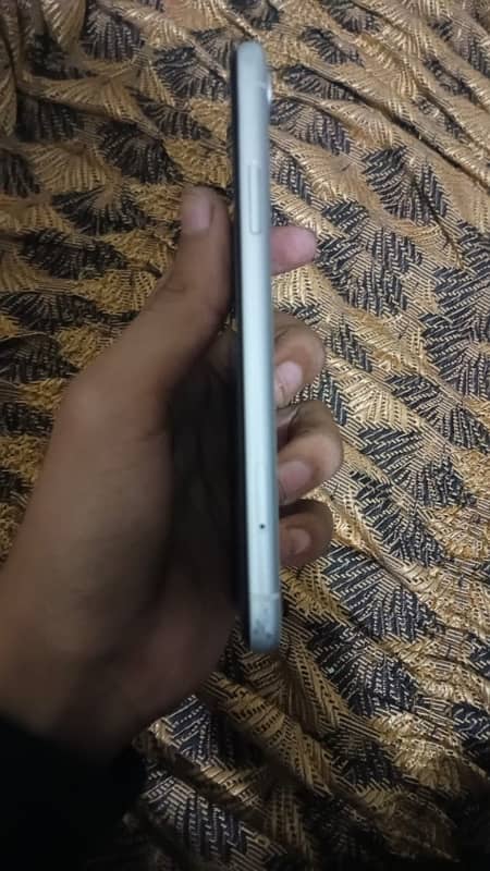 I phone xr non pta 128 gb exchange posibal ha 6