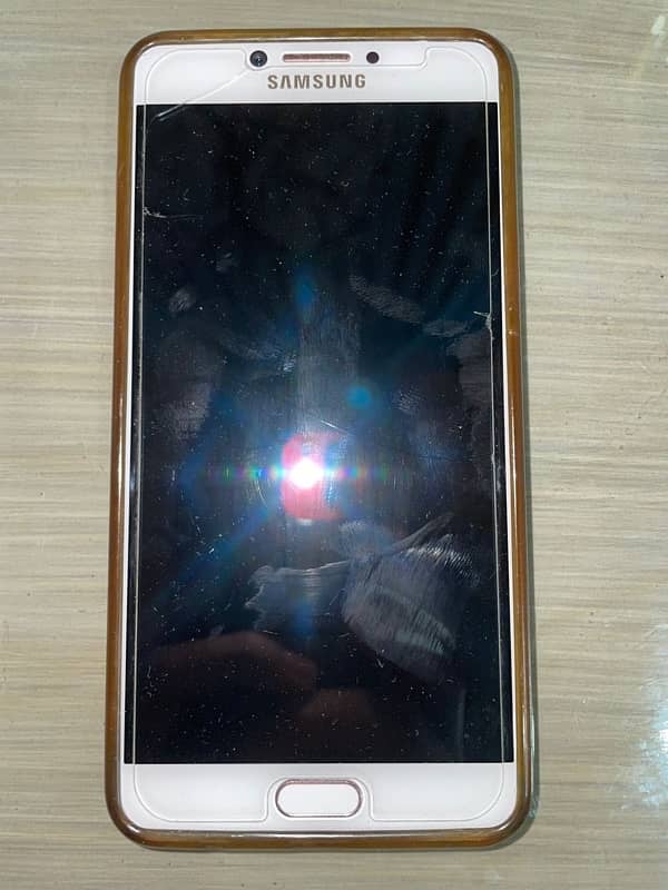 Samsung Galaxy C7 Pro 1