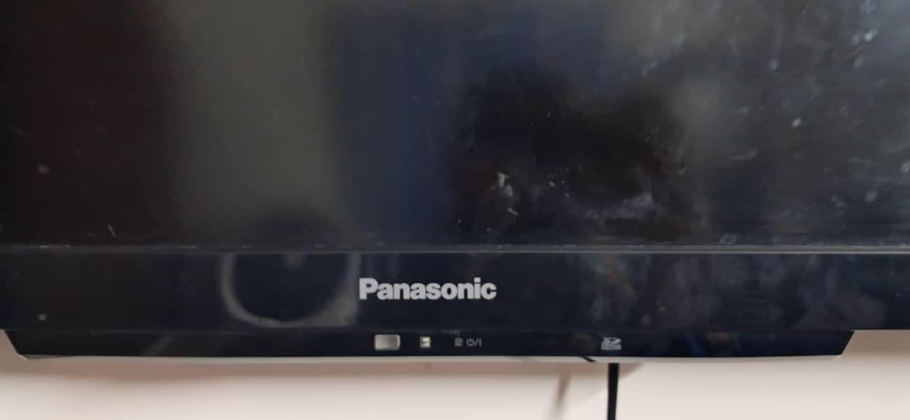 Panasonic 40 inches LED 0