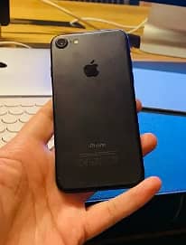 Urgent Sell 128GB iPhone 7 Bypass