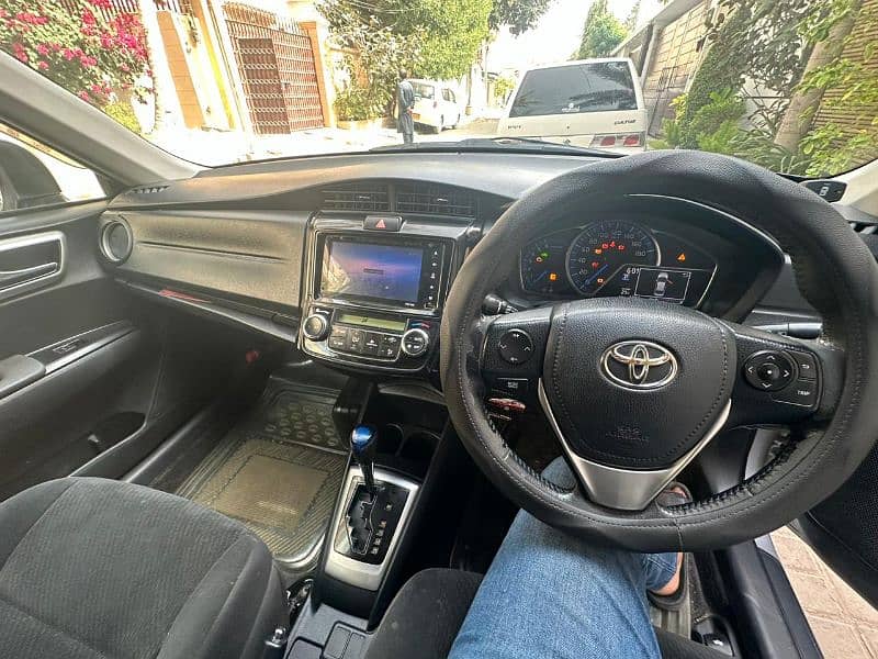 Toyota Corolla Axio 2017 6