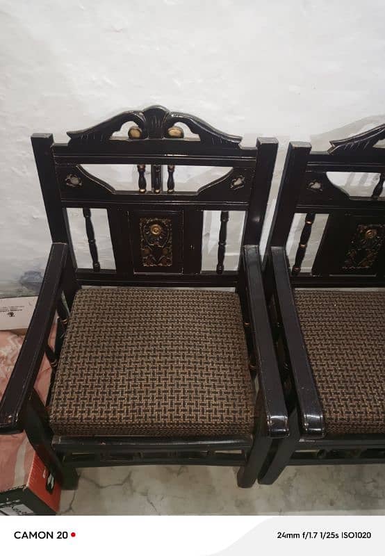 Lakadi ka sofa set 4