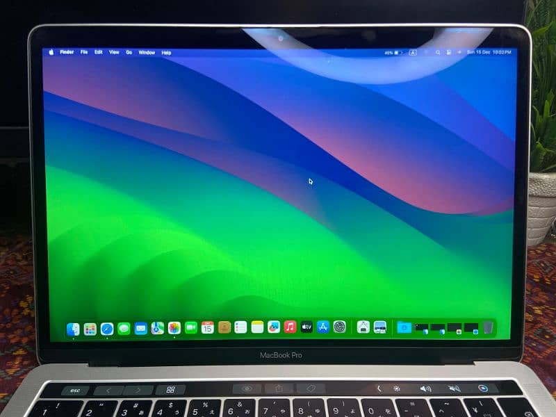 Macbook pro 2019 13 inches 0