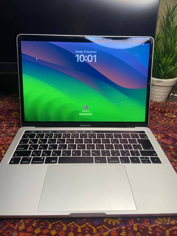 Macbook pro 2019 13 inches 2