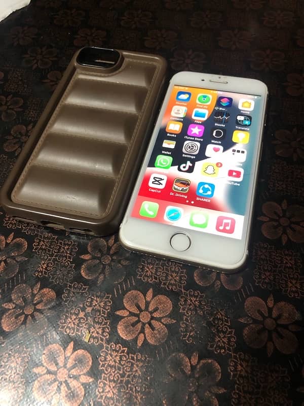 IPhone 7  PTA Approval 128 GB 8