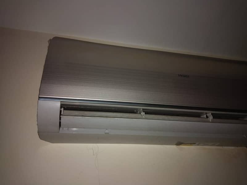 Haier 1.5 Ton DC Inverter Air Conditioner (A. C) 1