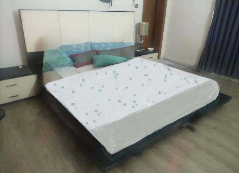 King Size Durable Wooden Bed 1