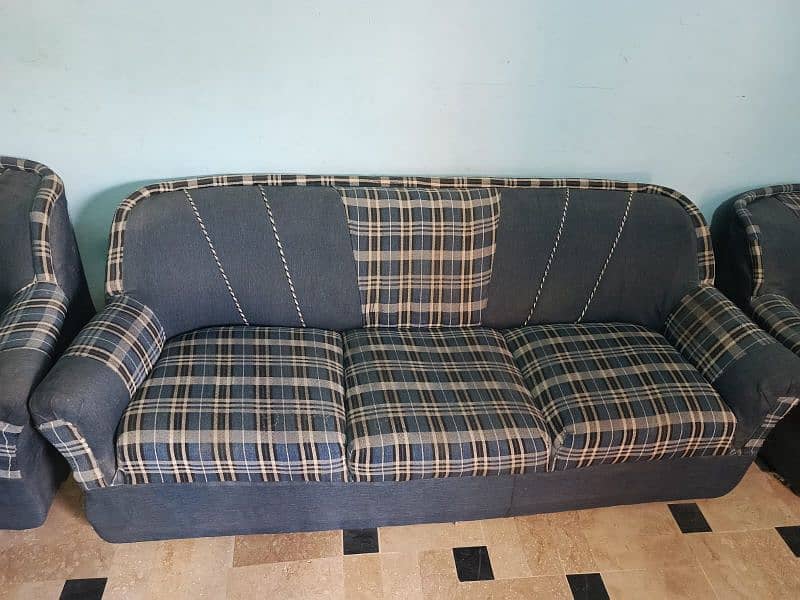 SOFA SET 5 SEATER 0