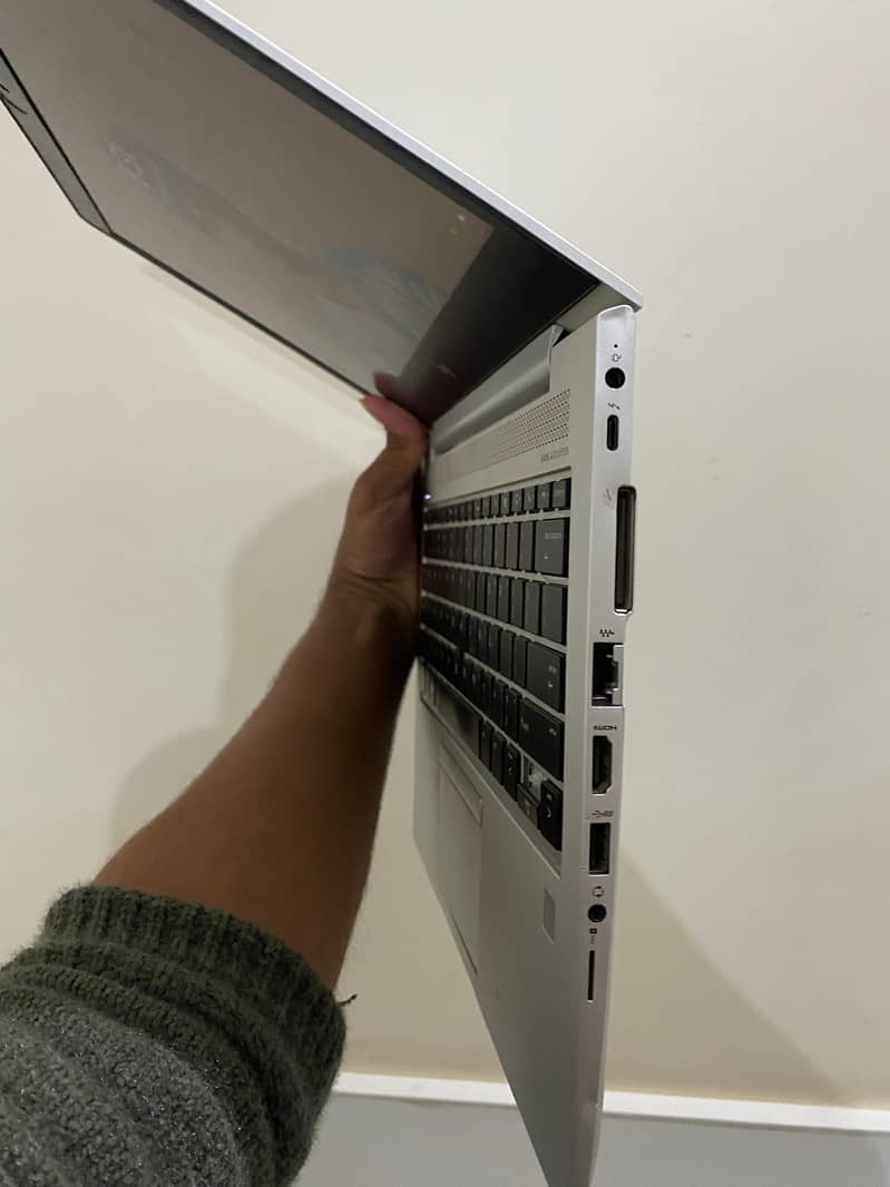 HP EliteBook 840 G5 0