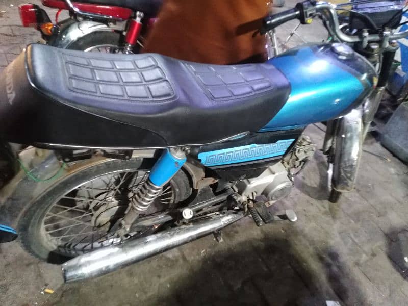 Road prince bike for sale 03238058994 whattsapp and call number hy 2