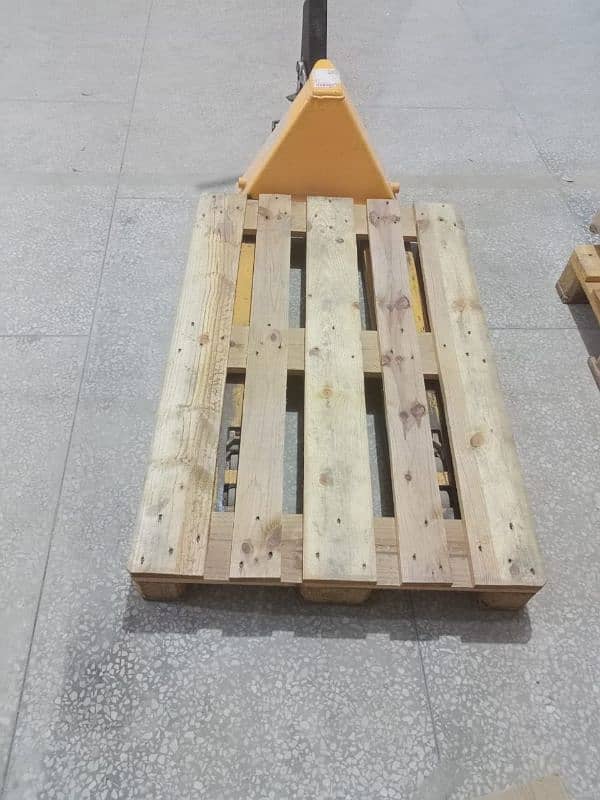 Plastic Pallets | New & used pallets | Industrial Storage Pallet stock 8